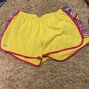 Women’s Under armor yellow shorts